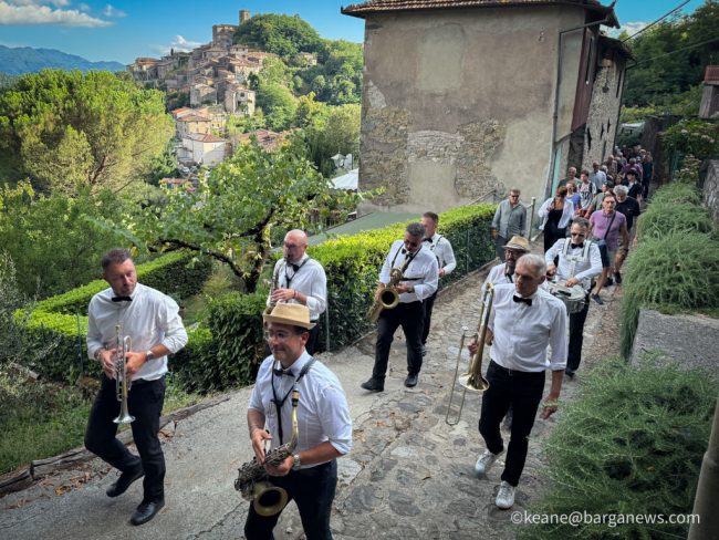 new images from barga -2525