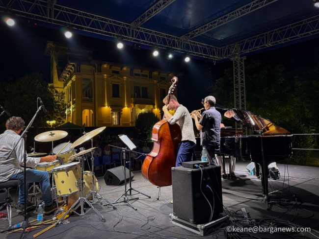 new images from barga -2690