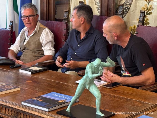 new images from barga -2832