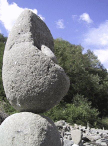 The Standing Stones of Barga by a barganews.com reporter 2nd September2001