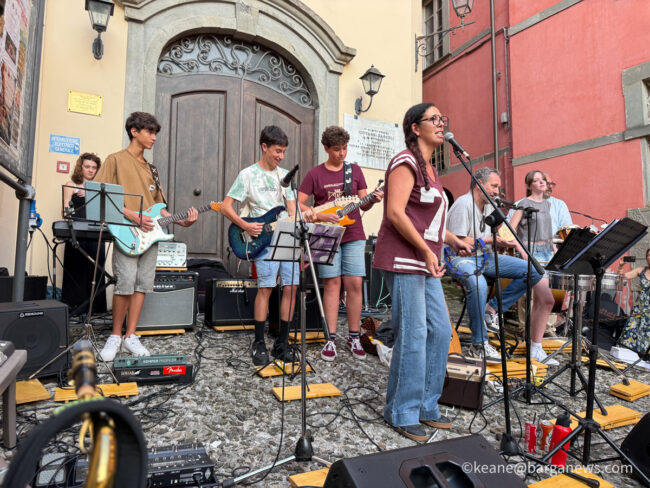 new images from barga -7400