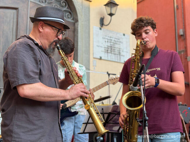 new images from barga -7402